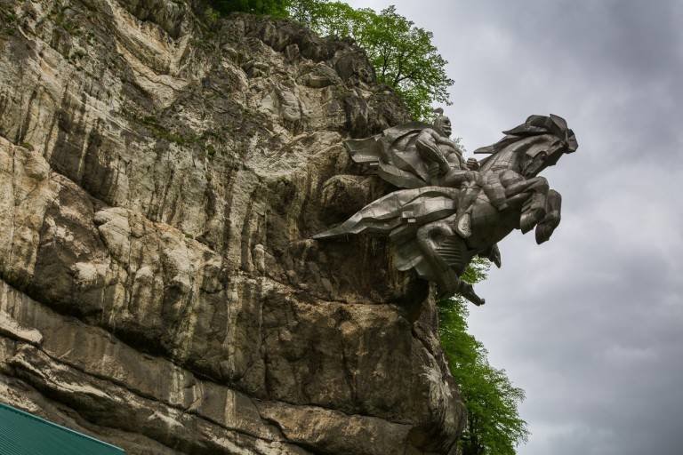 северная осетия памятник уастырджи фото