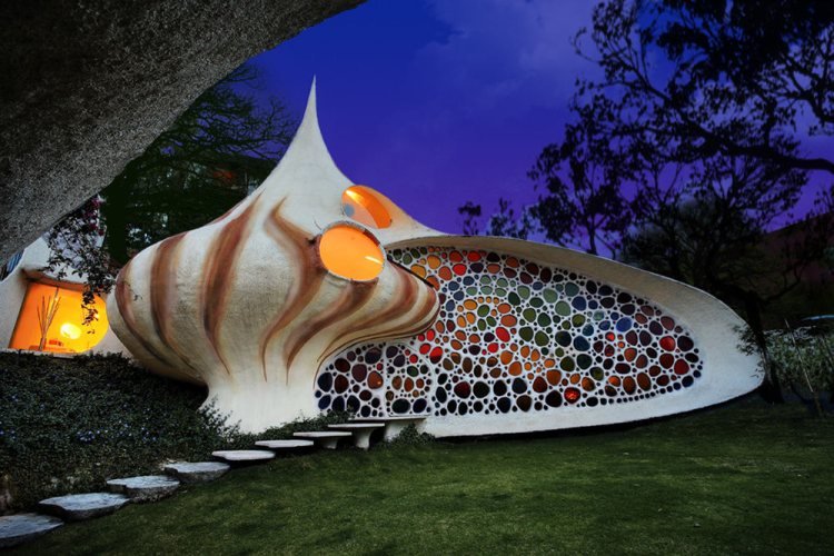 дом-ракушка наутилус наукальпан мексика архитектор хавьер сеносиан фото