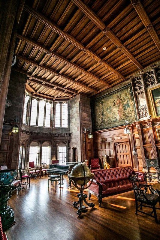 bamburgh castle interior фото