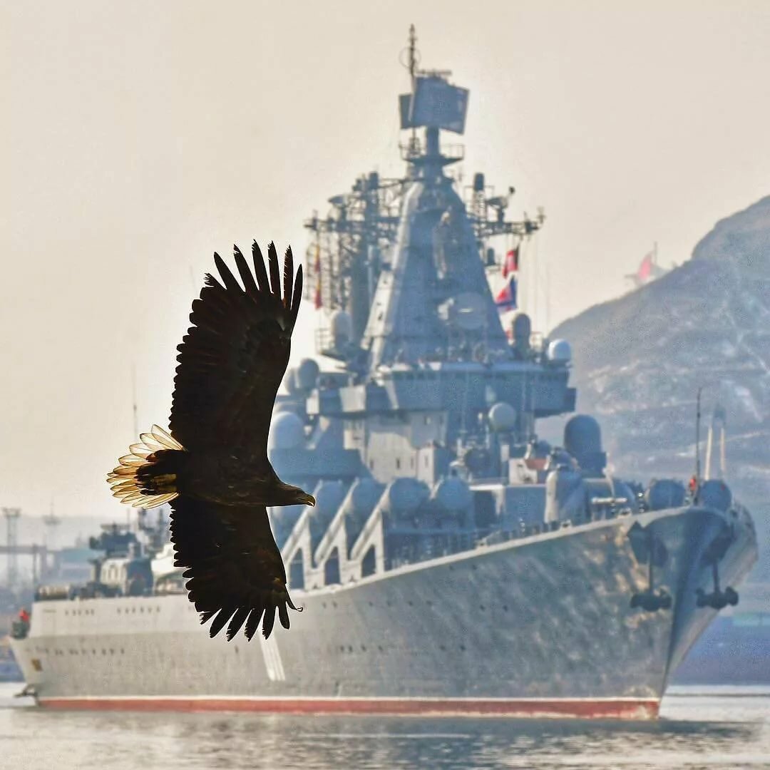 ракетный крейсер варяг фото