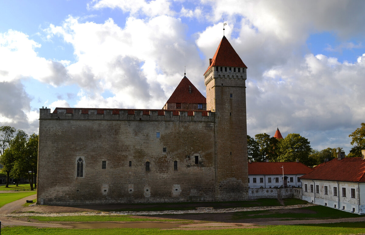 крепость курессааре, курессааре фото