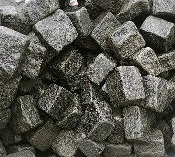 гранитная брусчатка 100 100 100 гранит возрождение колотая фото