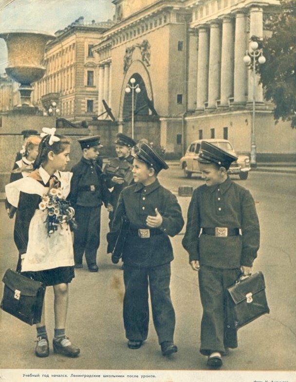 старая школьная форма старые фотографии фото