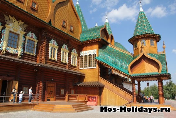 дворец царя алексея михайловича в коломенском фото