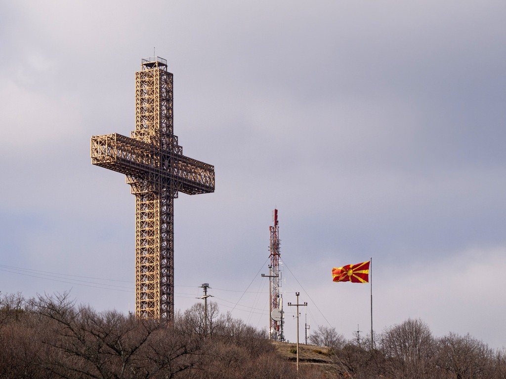 крест тысячелетия скопье фото