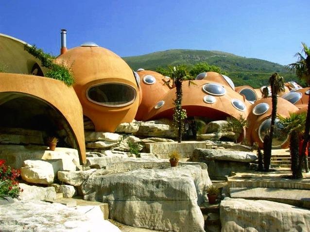 вилла пьера кардена фото