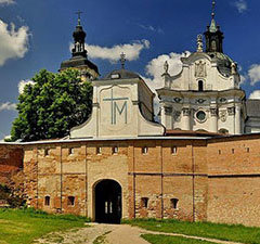 костел босых кармелитов в бердичеве фото