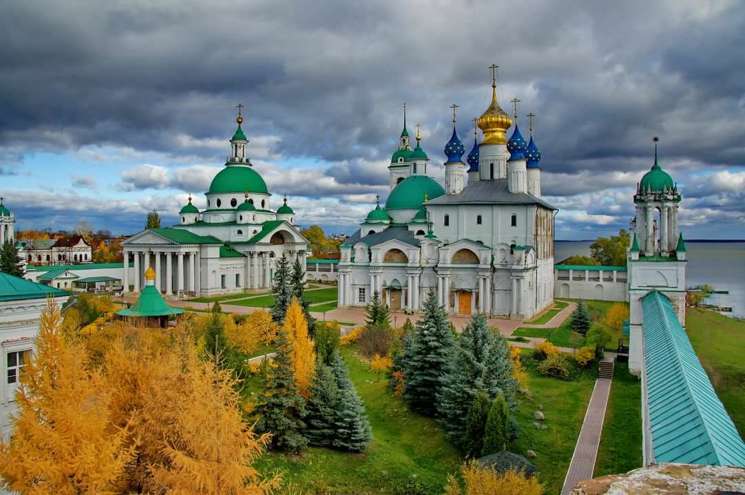 монастыри россии фото