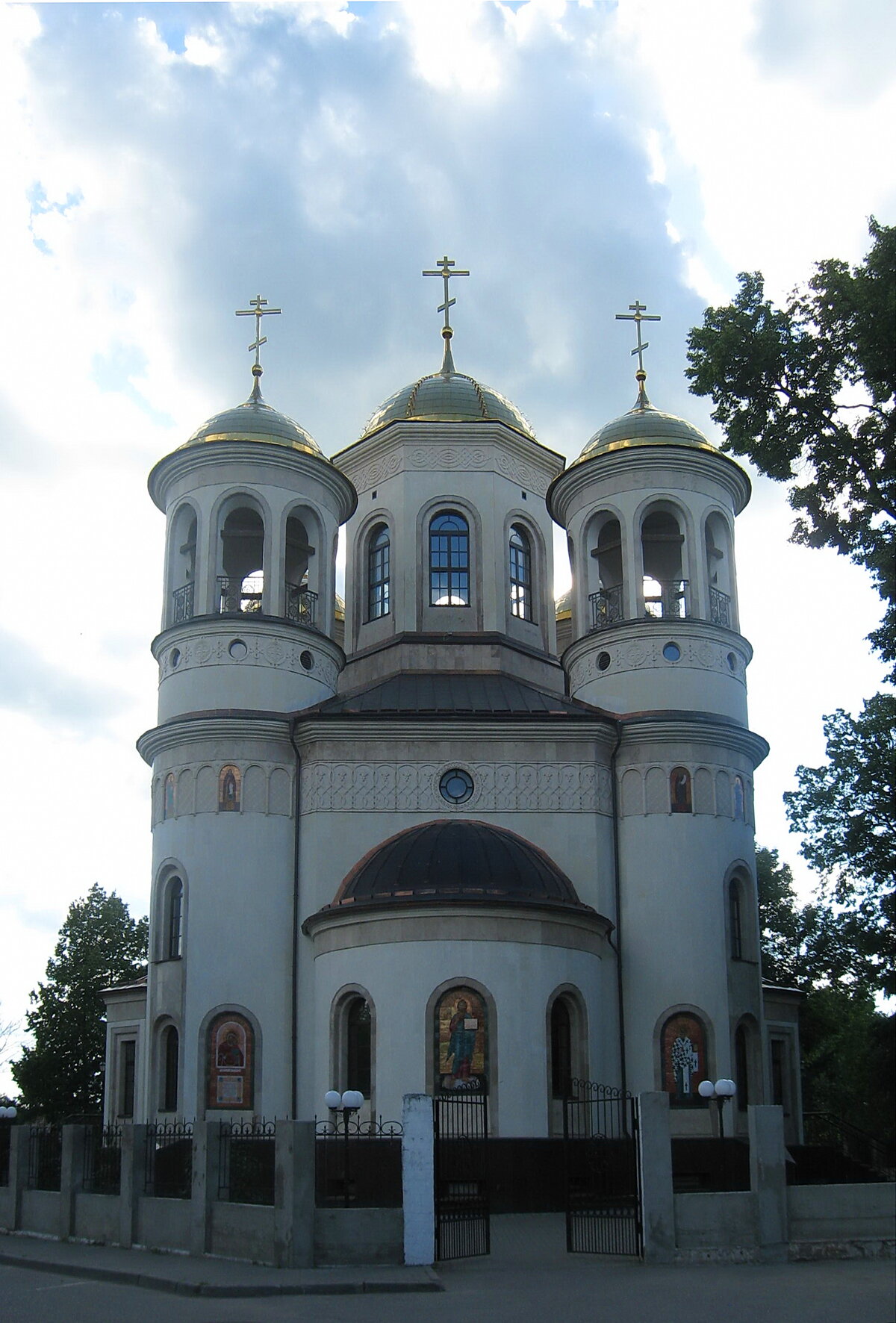 собор вознесения господня в звенигороде фото