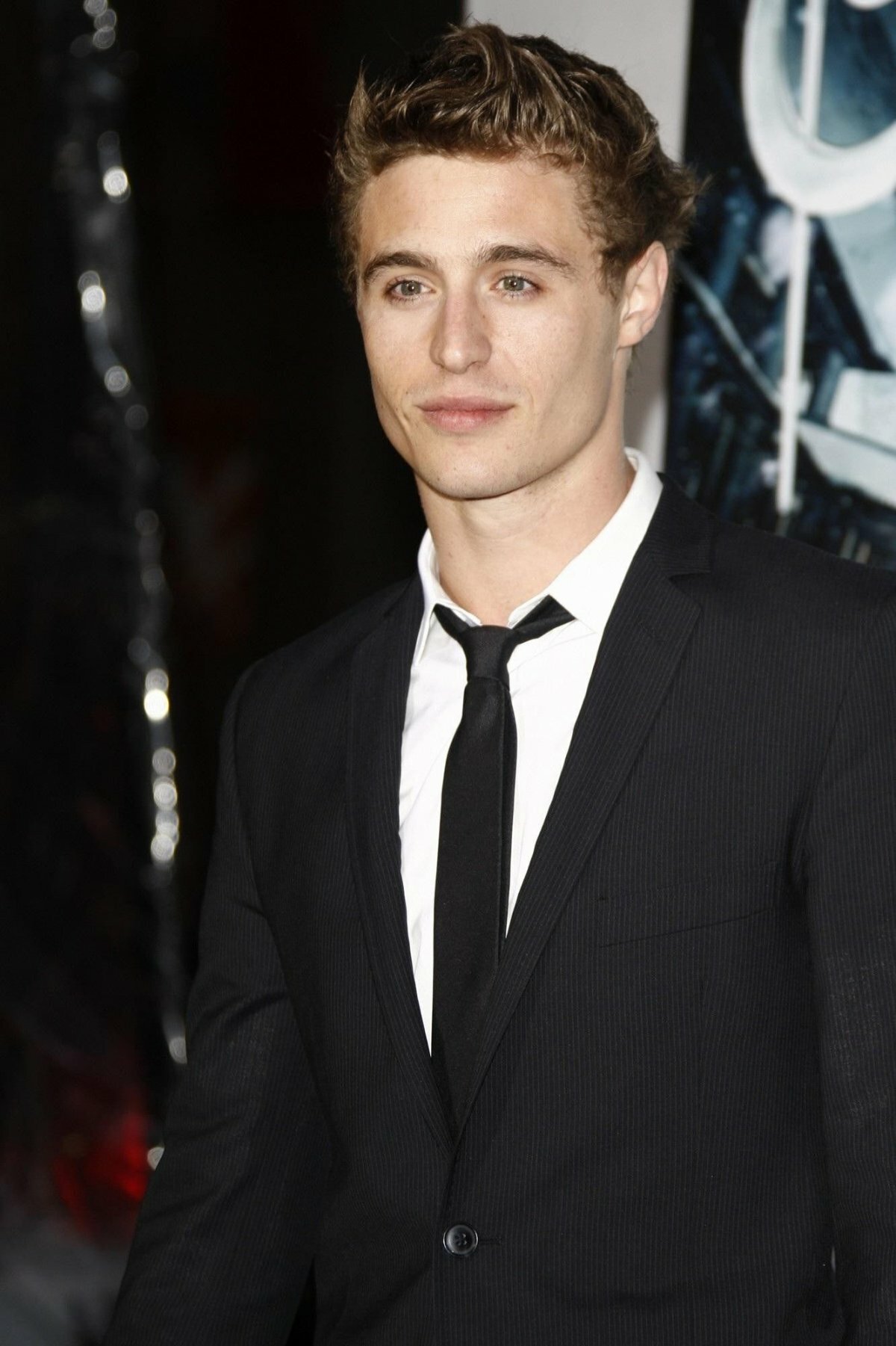 max irons фото