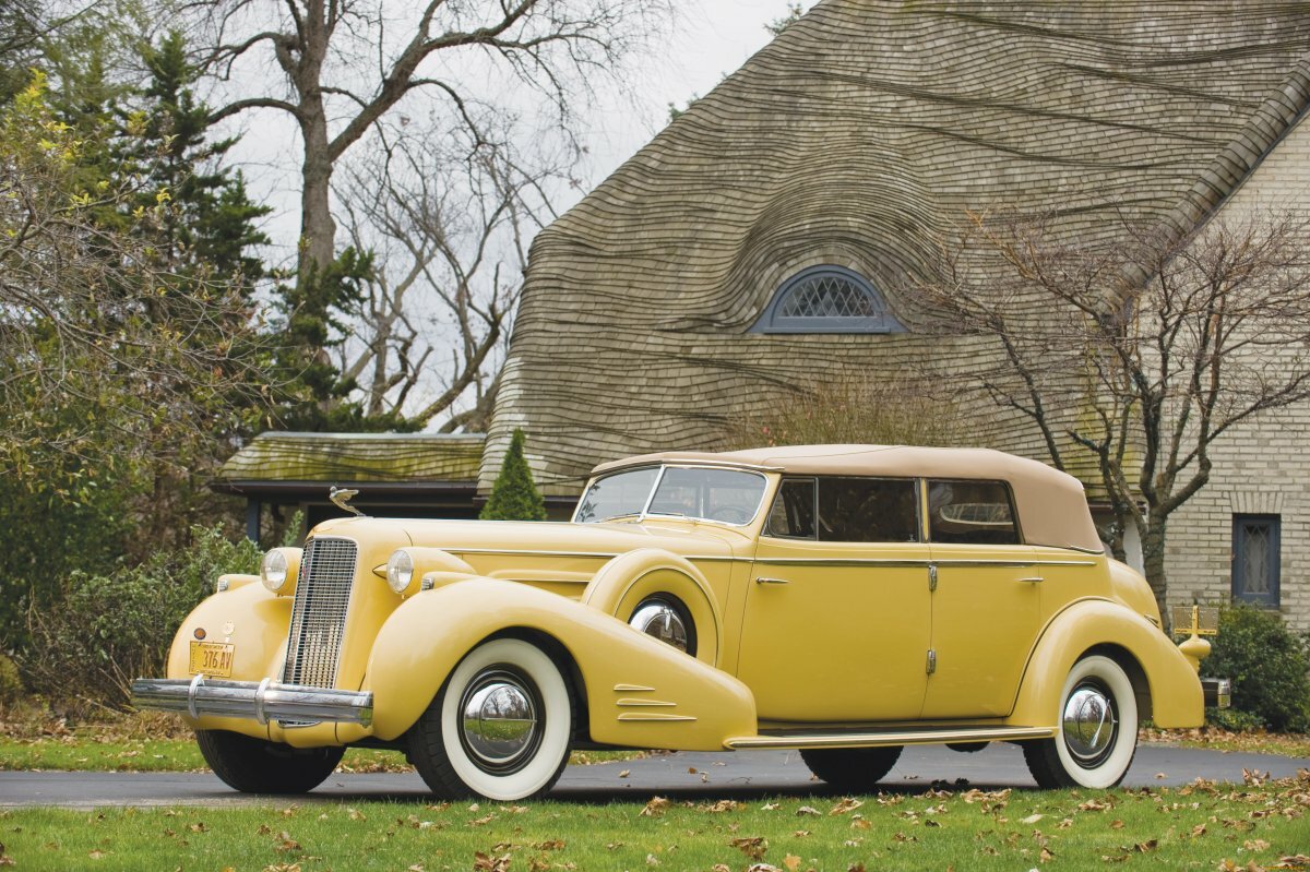 cadillac v16 imperial sedan 1935 фото