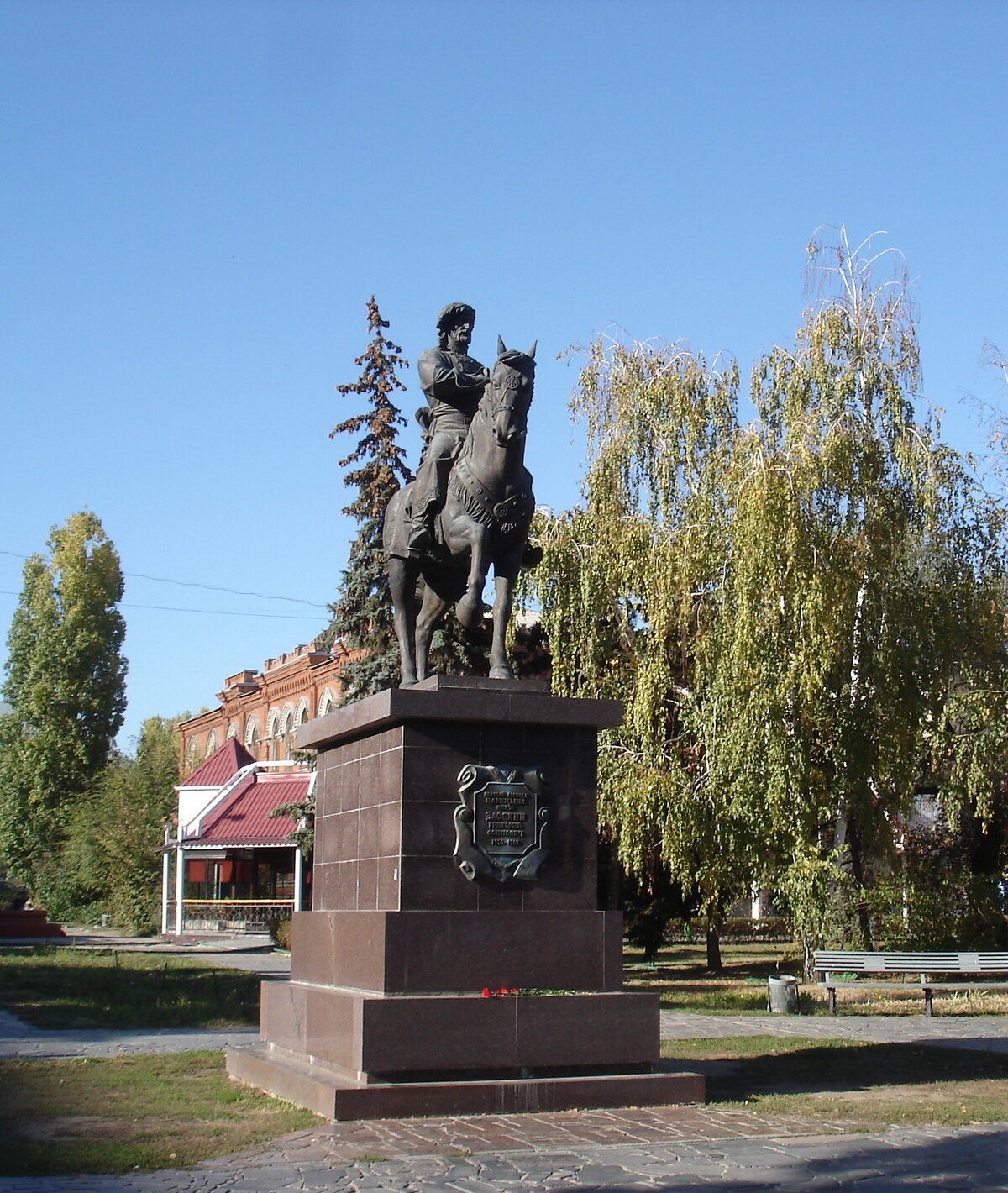 памятник григорию засекину в волгограде фото