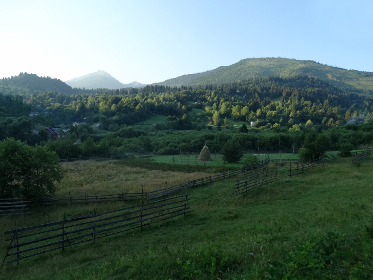 карпаты горы украина деревня фото