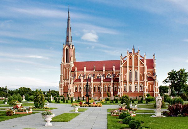 костел святой троицы в гервятах фото