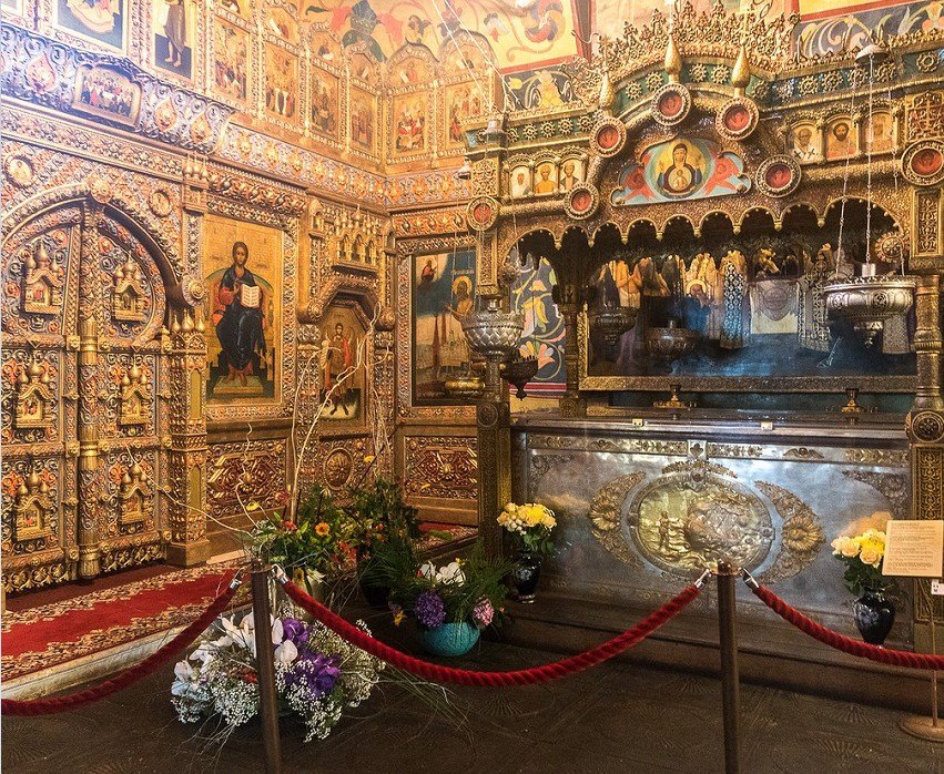 собор василия блаженного внутри фото