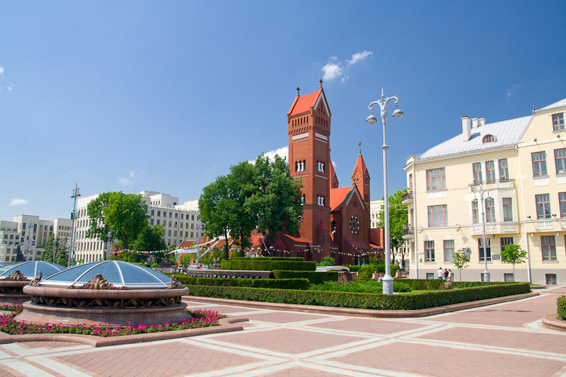 костёл святого симеона и святой елены минск фото