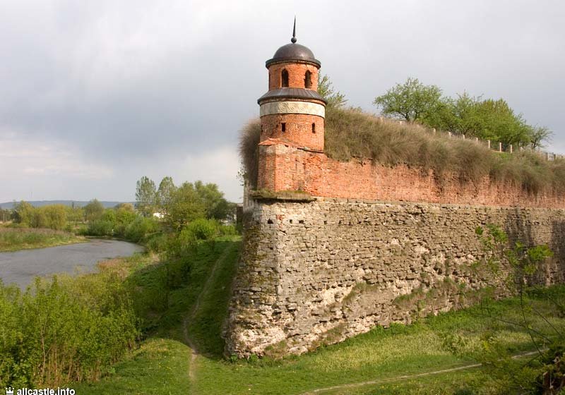 дубно замок князей острожских фото