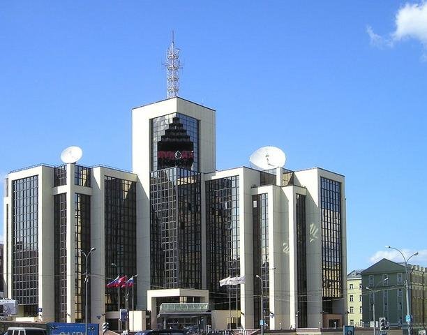 здание лукойла в москве фото
