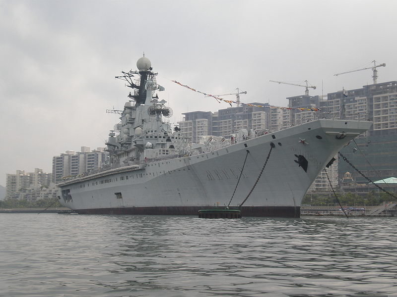 авианесущий крейсер минск фото