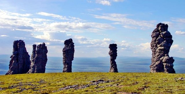 столбы выветривания маньпупунёр фото