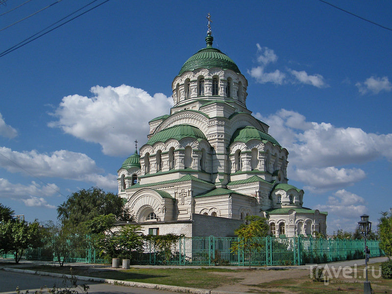 храм святого владимира астрахань фото