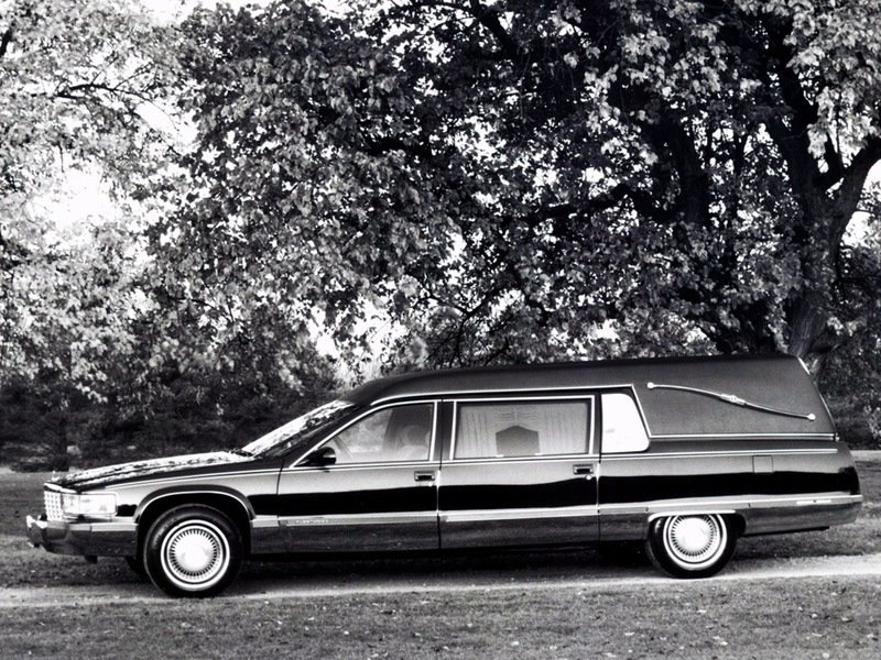 cadillac fleetwood катафалк фото
