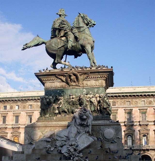 памятник витторио эммануилу милан фото