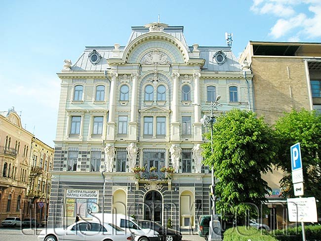 дворец культуры - еврейский дом (черновцы) фото