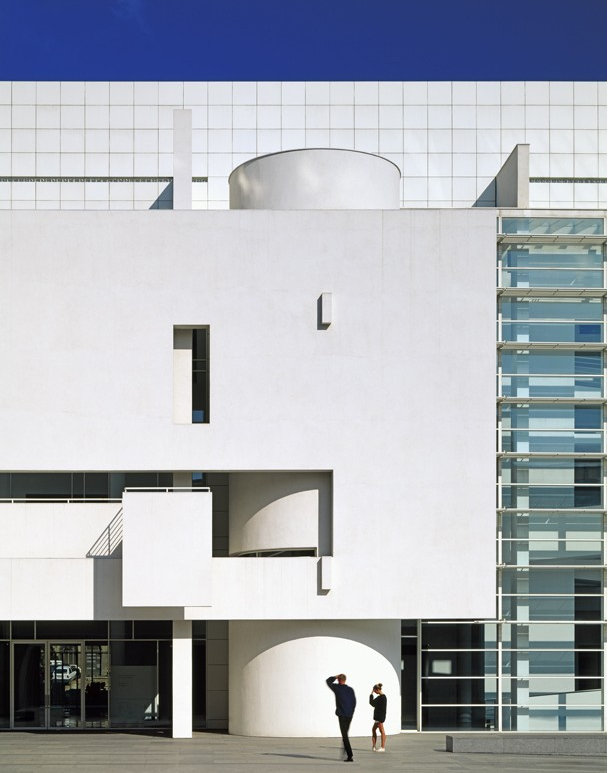 музей macba барселона архитектура фото