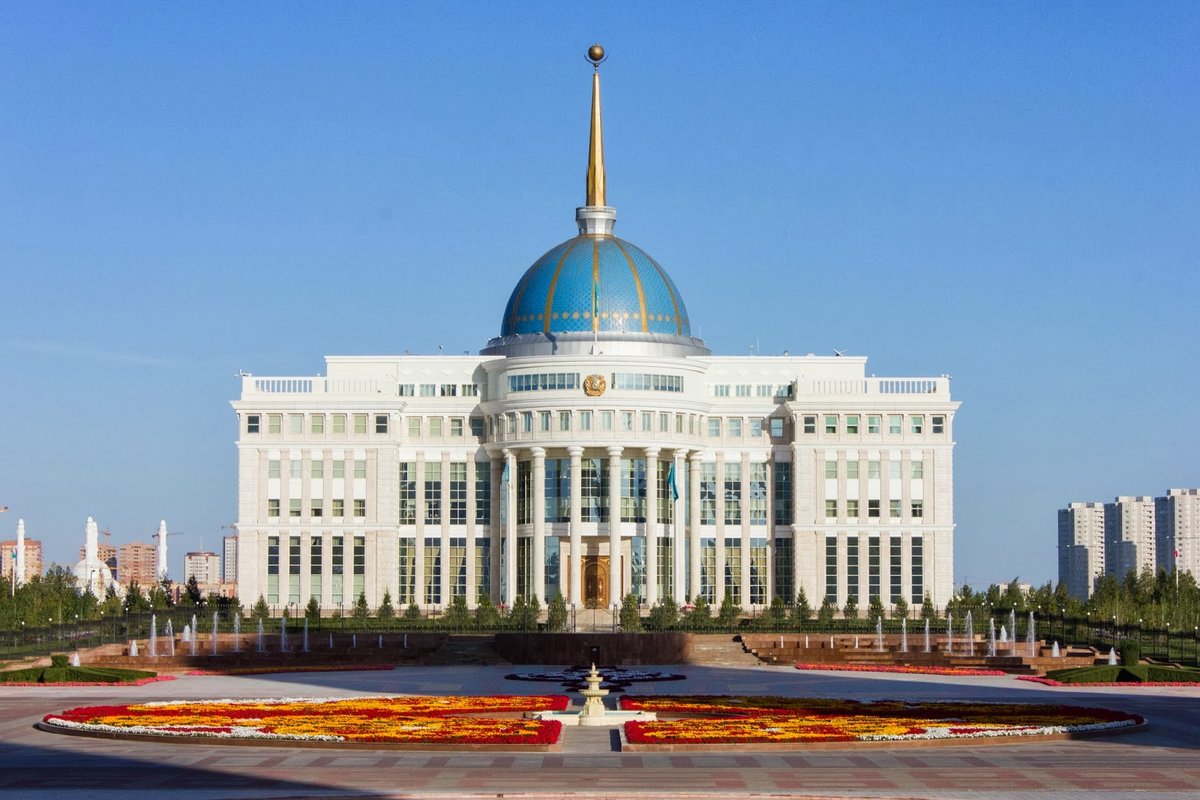 дворец президента казахстана фото