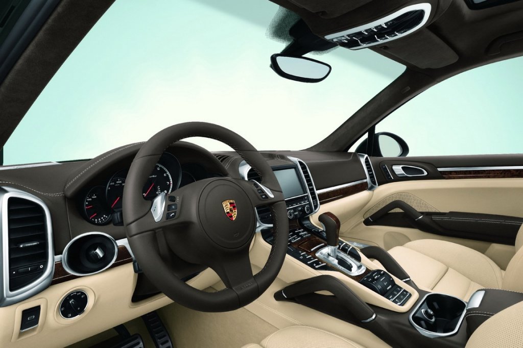 Салон porsche сочи