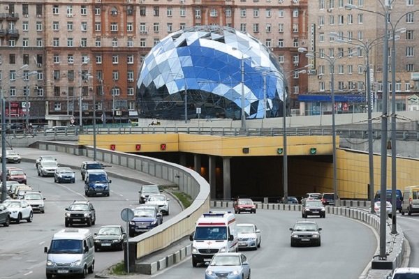 стеклянный шар здание в москве фото