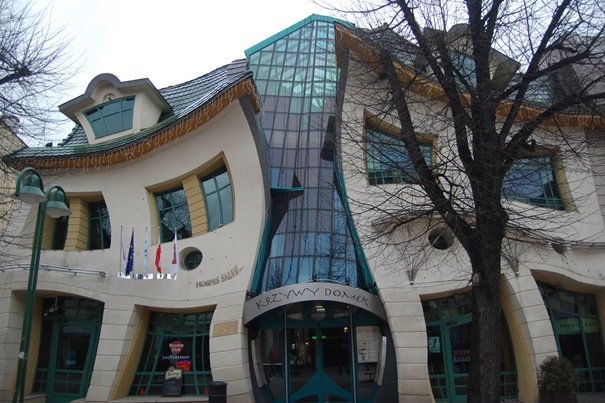 горбатый дом сопот польша фото
