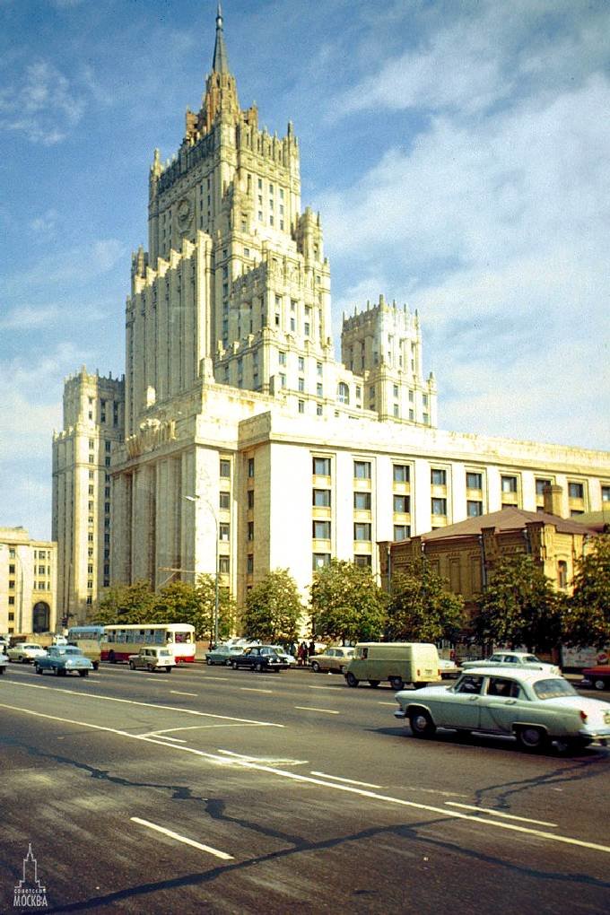 высотка мид на смоленской фото