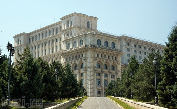 дворец чаушеску в бухаресте фото