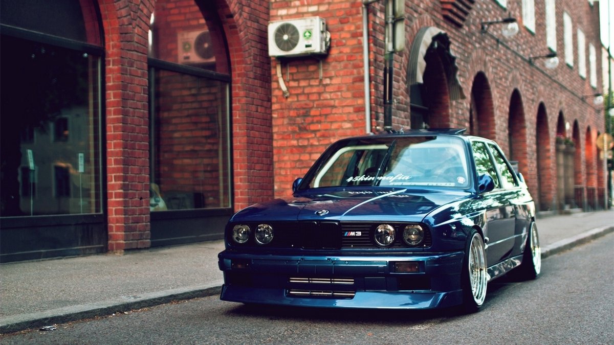 BMW M3 E30 Stance