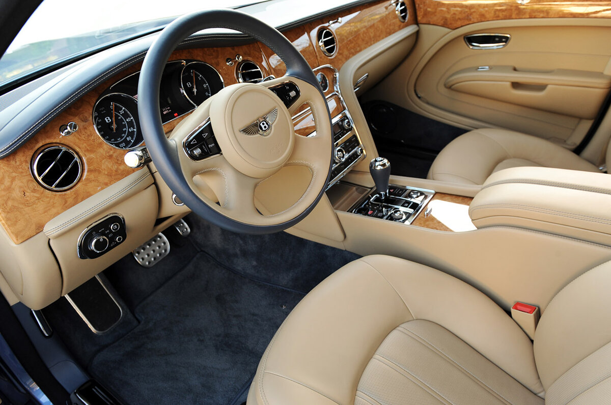 Bentley Mulsanne 2011 - предмет страсти и поклонения авто...