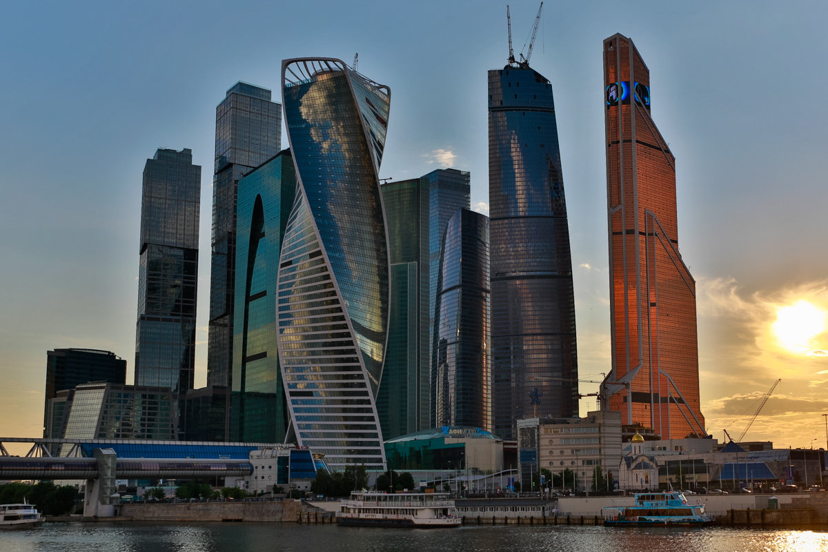 башни москвы сити фото