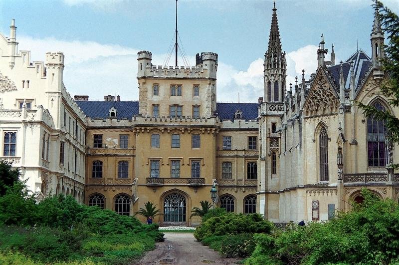 замок валтице и леднице фото