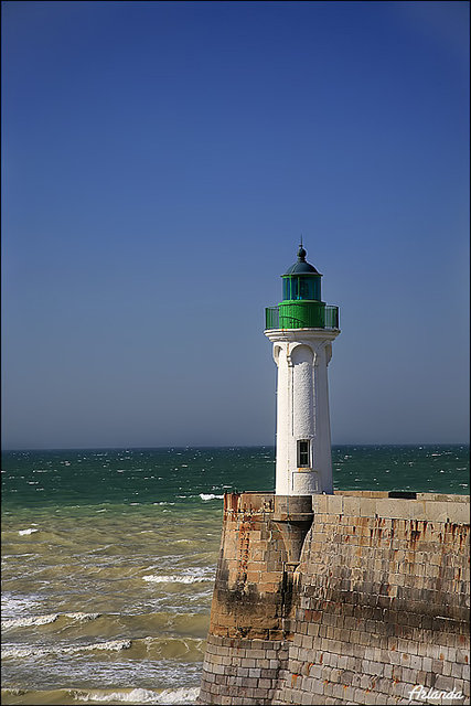 море маяк фото