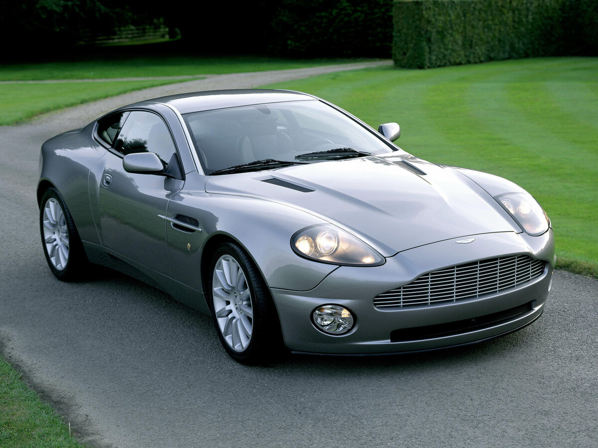 aston martin v12 zagato фото