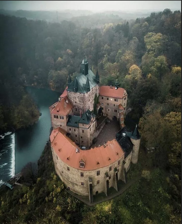 замок крибштайн германия фото