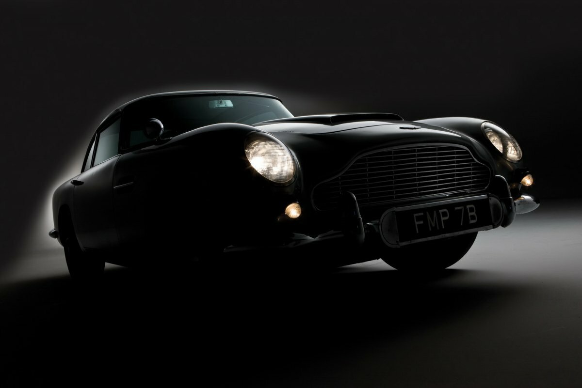 aston martin db5 фото