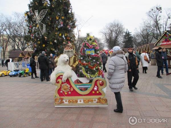 новогодняя ярмарка геленджик фото