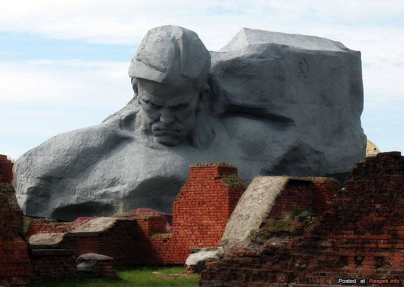 брестская крепость герой мемориальный комплекс фото