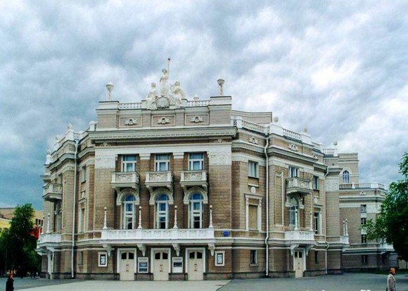 оперный театр екатеринбург фото