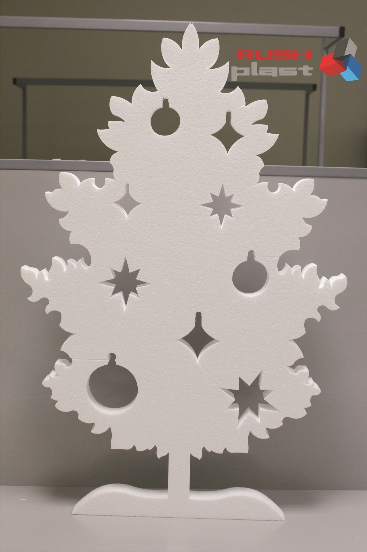 Елка из потолочной плитки своими руками пошагово