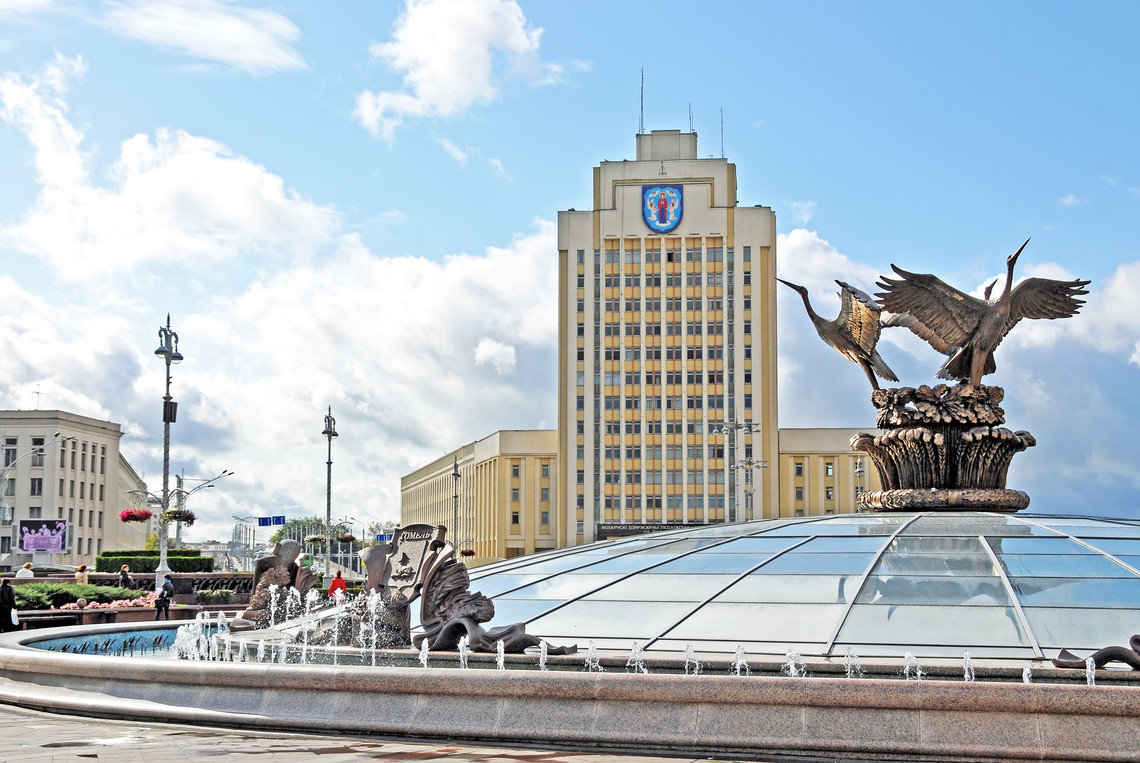 площадь независимости в минске фото