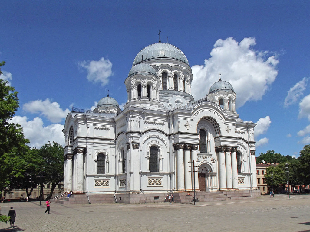 костёл михаила архангела в каунасе фото