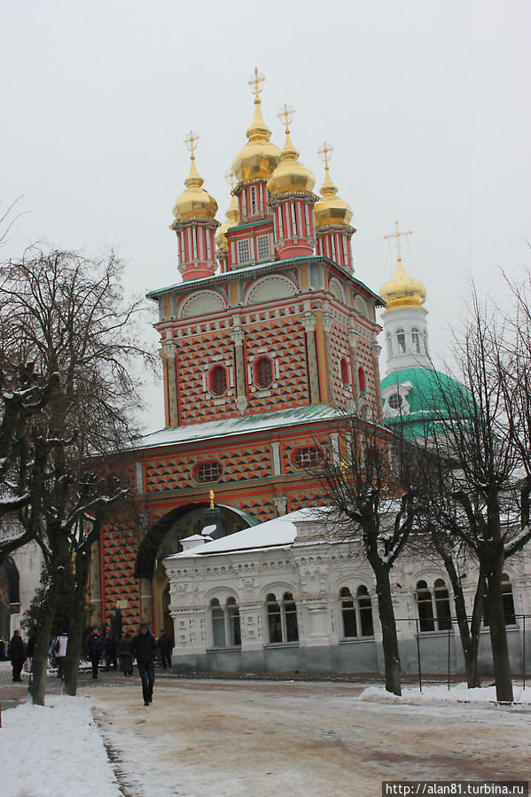 троице-сергиева лавра надвратная церковь фото